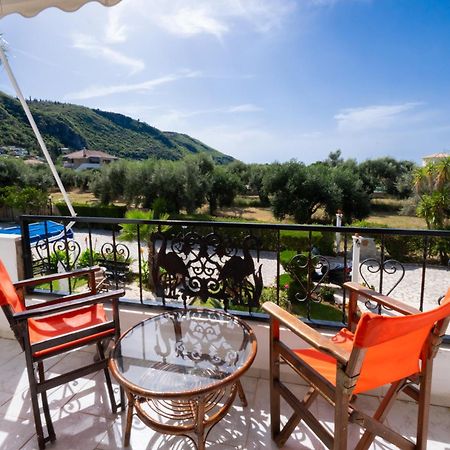 Villa Dimitris Apartments & Bungalows Frinion Bagian luar foto