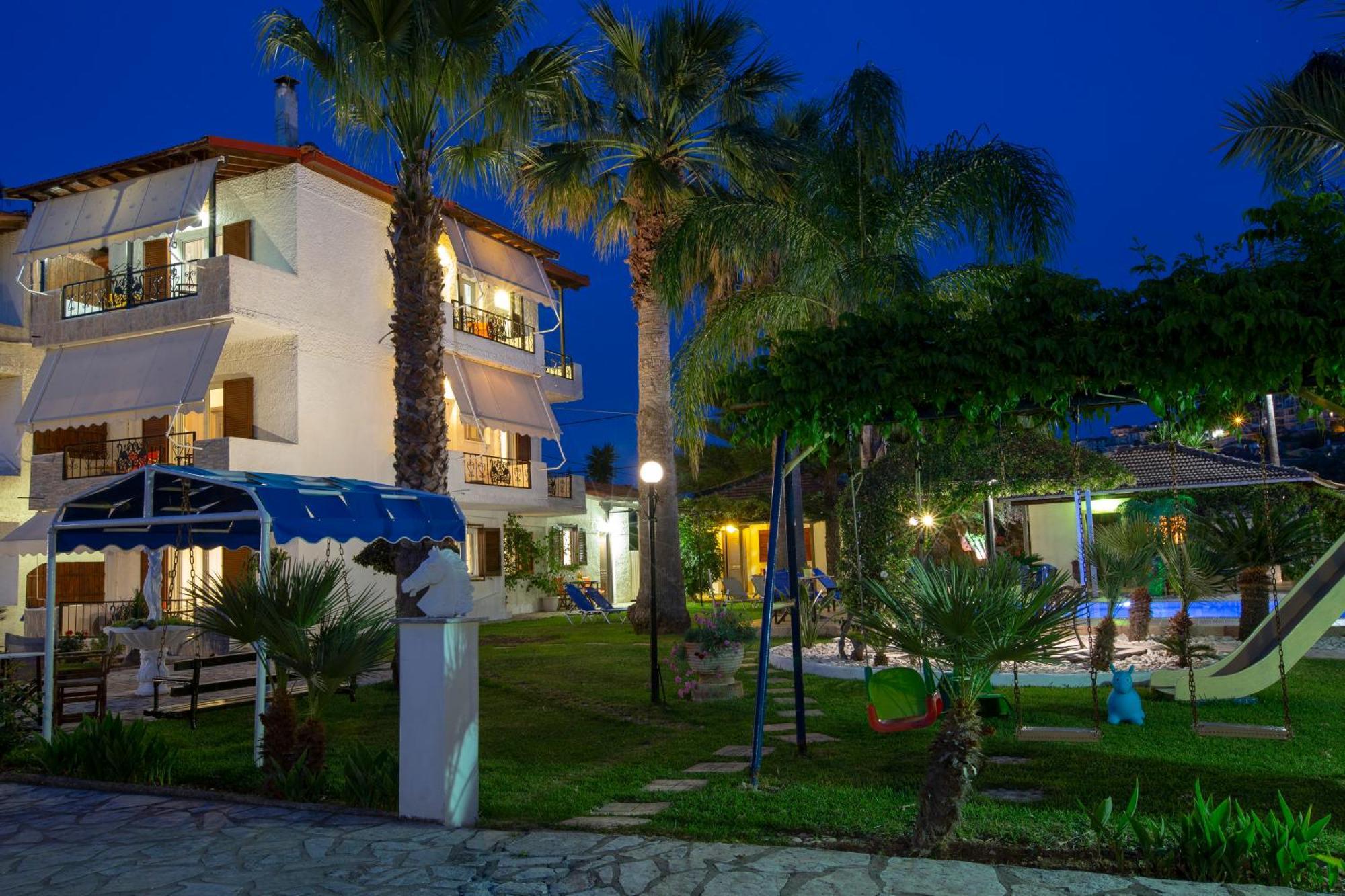 Villa Dimitris Apartments & Bungalows Frinion Bagian luar foto