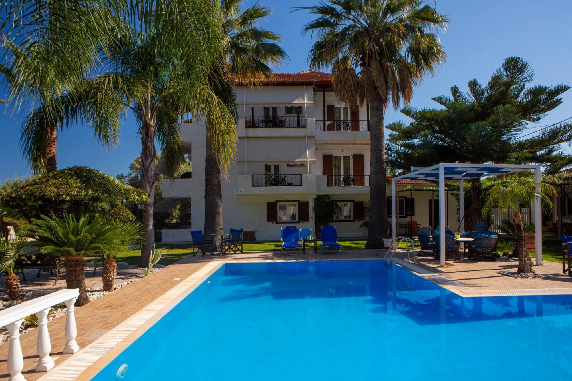 Villa Dimitris Apartments & Bungalows Frinion Bagian luar foto