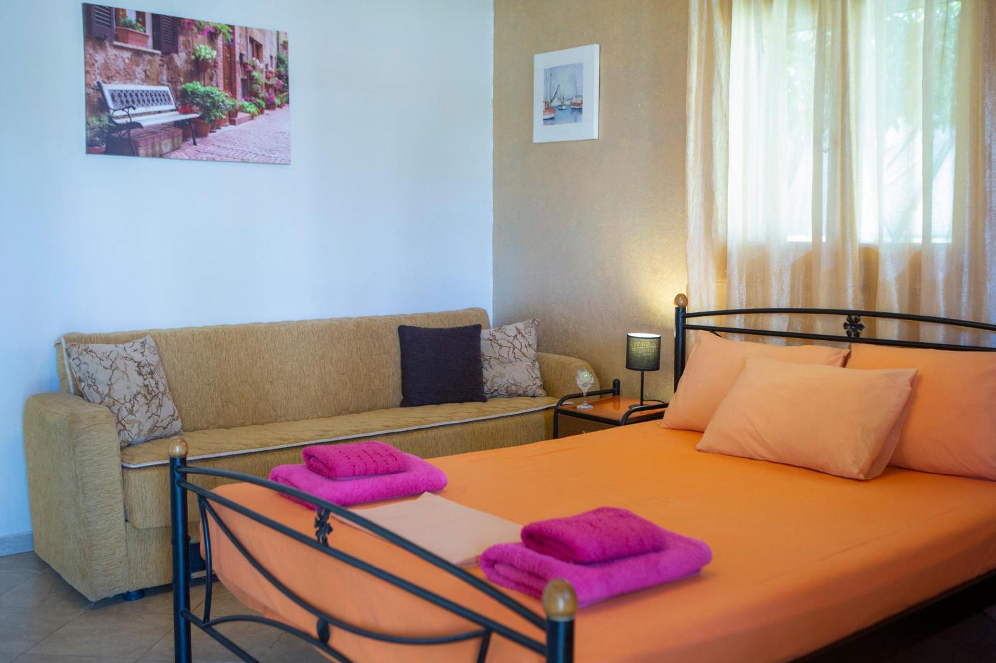 Villa Dimitris Apartments & Bungalows Frinion Bagian luar foto