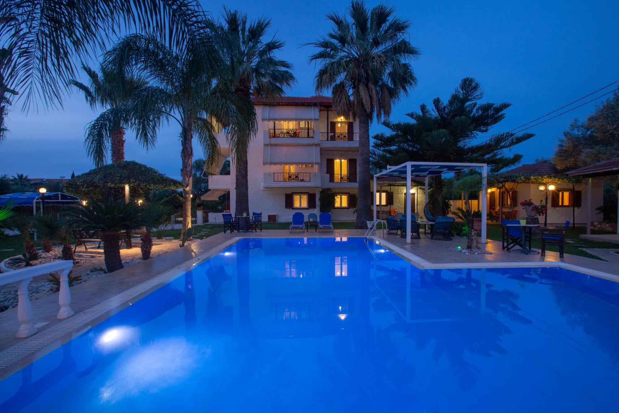 Villa Dimitris Apartments & Bungalows Frinion Bagian luar foto