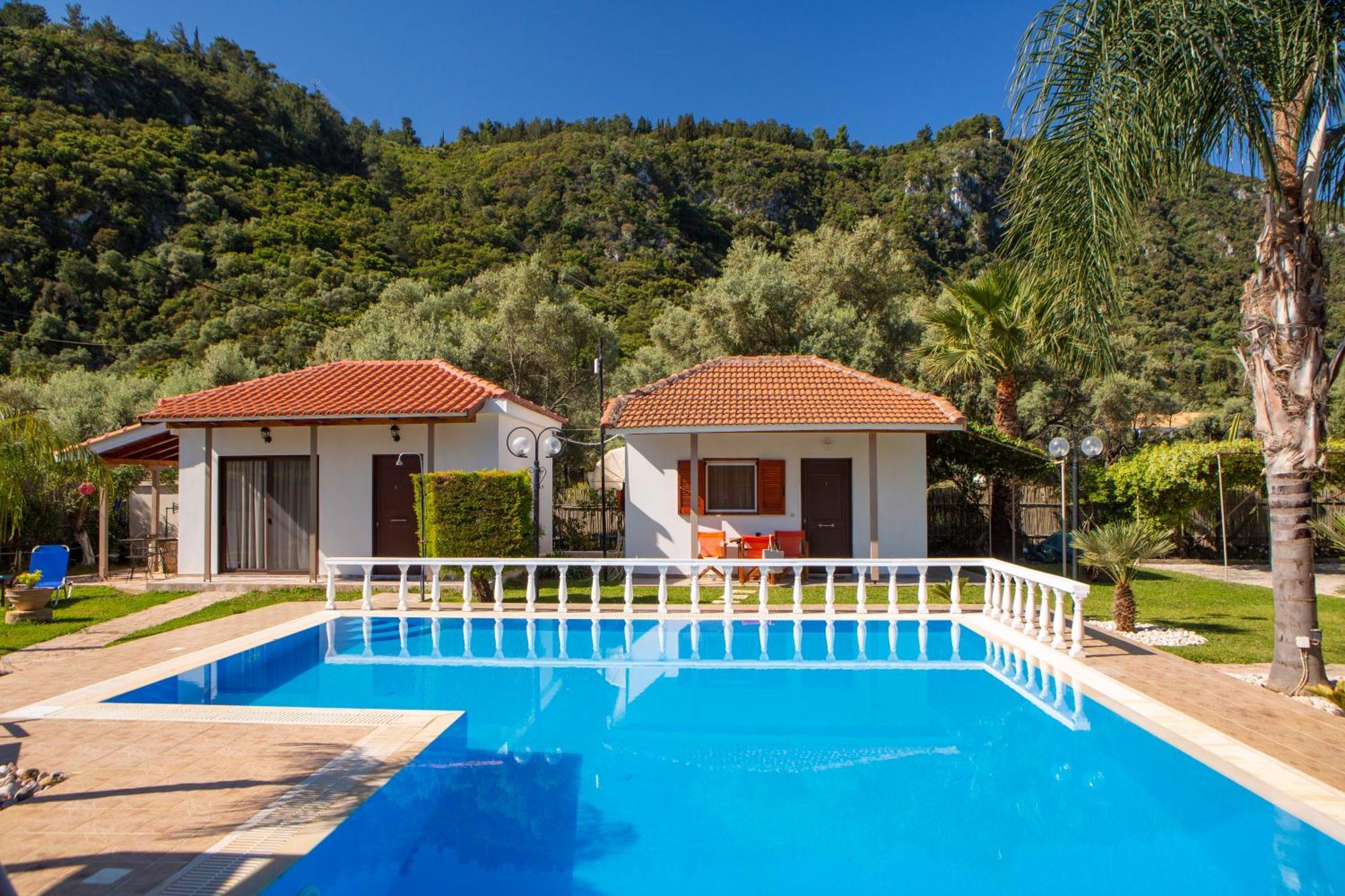 Villa Dimitris Apartments & Bungalows Frinion Bagian luar foto