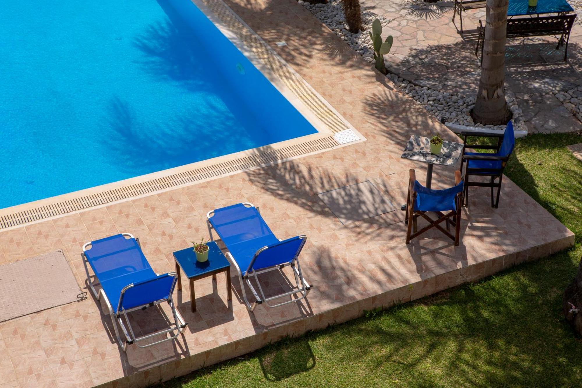 Villa Dimitris Apartments & Bungalows Frinion Bagian luar foto